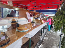 Der Adventsbasar in Gingen – eine aufregende Kuchenaktion